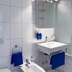 Lägenhet Designer Kueche - Suedbalkon - Tg-stellplatz - Wlan St. Moritz
