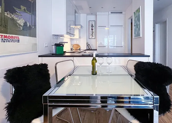 Apartment Designer Küche - Südbalkon - Tg-stellplatz - Wlan St. Moritz